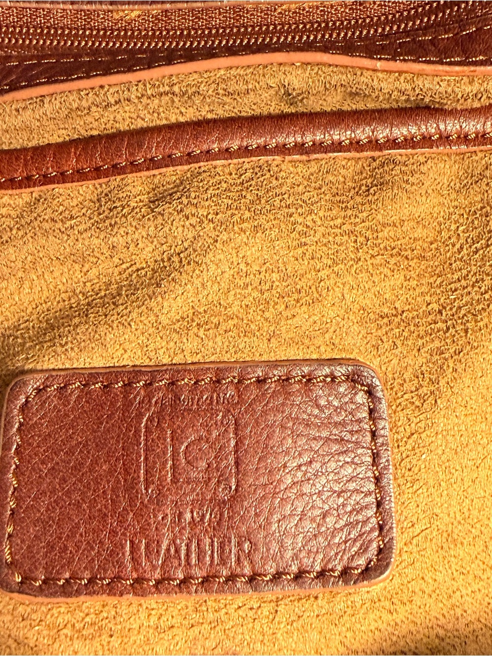 Liz Claiborne Cognac Leather Shoulder Bag with Gold Hardware - Picture 5 of 6